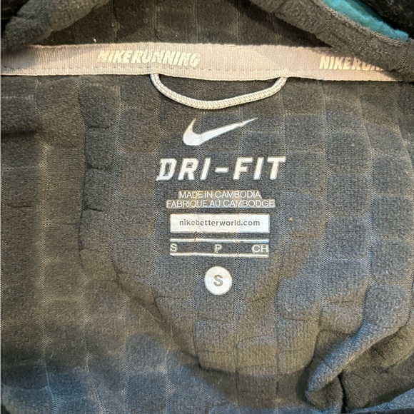 Nike Dri Fit Running Jacket. Size Small in Forest Green. - Picture 7 of 9